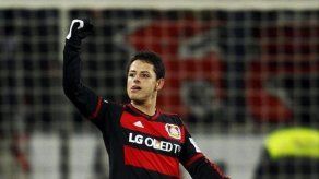 ¡No es una broma! Chicharito y Sarah Kohan están esperando su segundo hijo