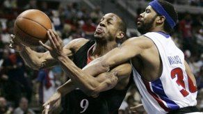Pistons vencen a Sixers 105-88 en segundo juego