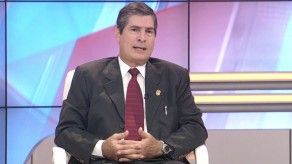 Domínguez cuestiona al director de la ATTT y ministro del MOP Domínguez cuestiona al director de la ATTT y ministro del MOP