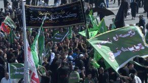 Los chiitas de Afganistán celebran una Ashura bañada en sangre