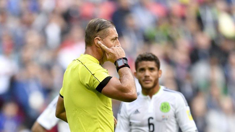 Debuta videoarbitraje con gol anulado a Portugal en la Confederaciones