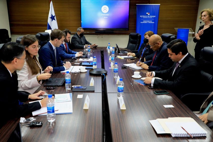 Según el MEF la misión del FMI debe estar terminando su visita a mediados de diciembre.