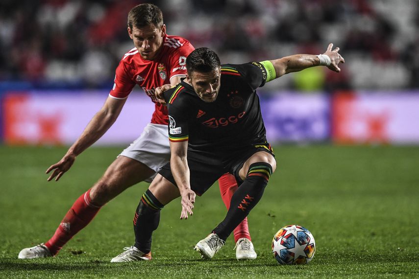 El Ajax empató ante Benfica con un nuevo gol de Haller en la Champions League