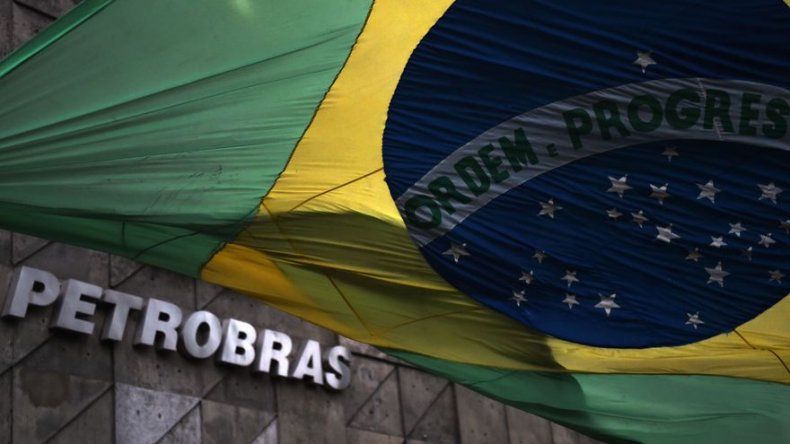 Petrobras registró pérdidas 7.200 millones de dólares en 2014
