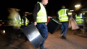 Cierran los colegios electorales y comienza el recuento en el Reino Unido