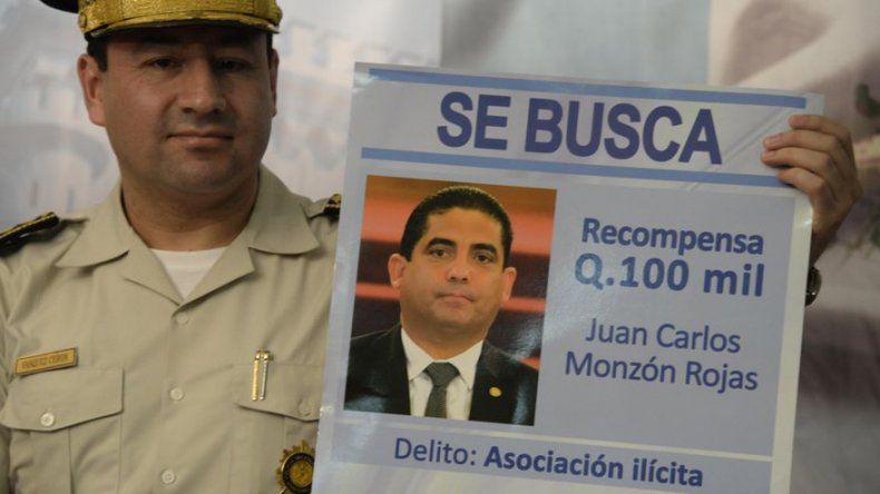 Guatemala: divulgan afiches para capturar a exsecretario vinculado a corrupción