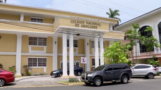 Colegio de Abogados rechaza actuación de la Contraloría Colegio de Abogados rechaza actuación de la Contraloría