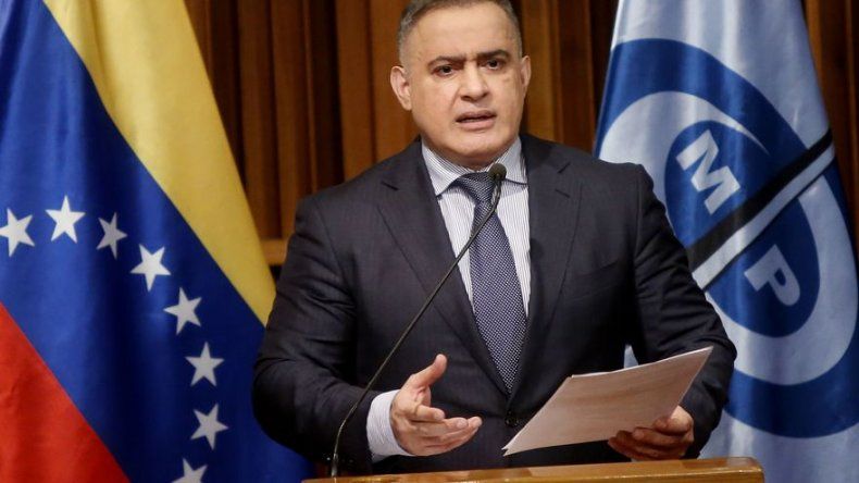 Detienen a ocho gerentes de petrolera estatal venezolana por corrupción
