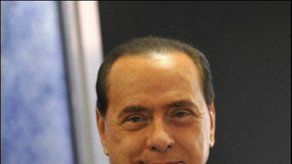 Berlusconi proclama su victoria y anuncia meses difíciles