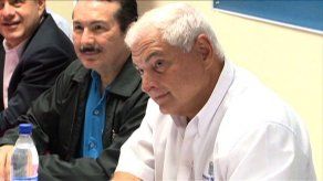 Continúan las críticas sobre viajes realizados por Martinelli