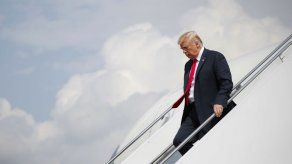 Trump dice que su abogado no es “un soplón”