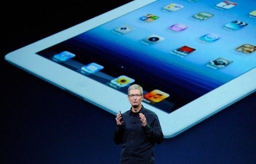 El director de Apple Tim Cook sale de la sombra de Steve Jobs