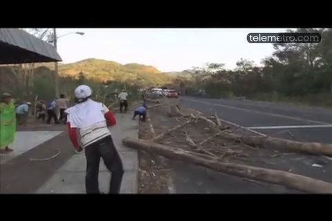 Indígenas se retiran de las calles tras 53 días de protestas