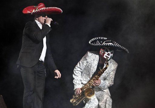 Vive Latino concluye con mensajes políticos y pro migrantes