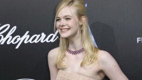 Elle Fanning OK tras sufrir desmayo en Cannes