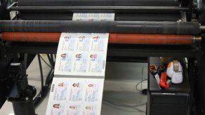 Establecen uso obligatorio de cédula juvenil para todos los trámites en el Meduca