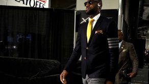 Lebron y Mayweather Jr. honran a Ali como pionero en lucha por atletas negros