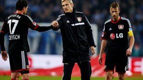 Bayer Leverkusen cesa a Hyypia como entrenador por malos resultados