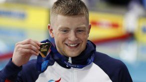 Corrigen récord mundial de Peaty en 100 pecho