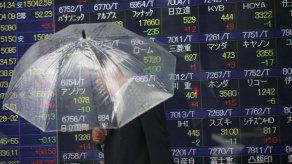 Inversionistas extranjeros compran más deuda EEUU