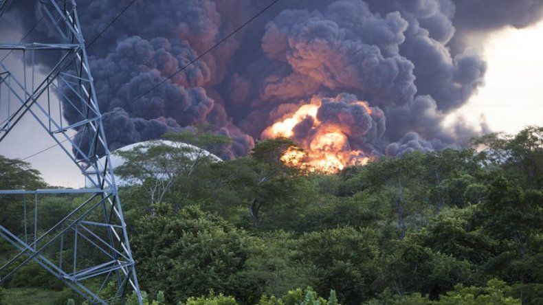 ONG alerta sobre derrame de petróleo en Nicaragua por incendio en planta de combustible