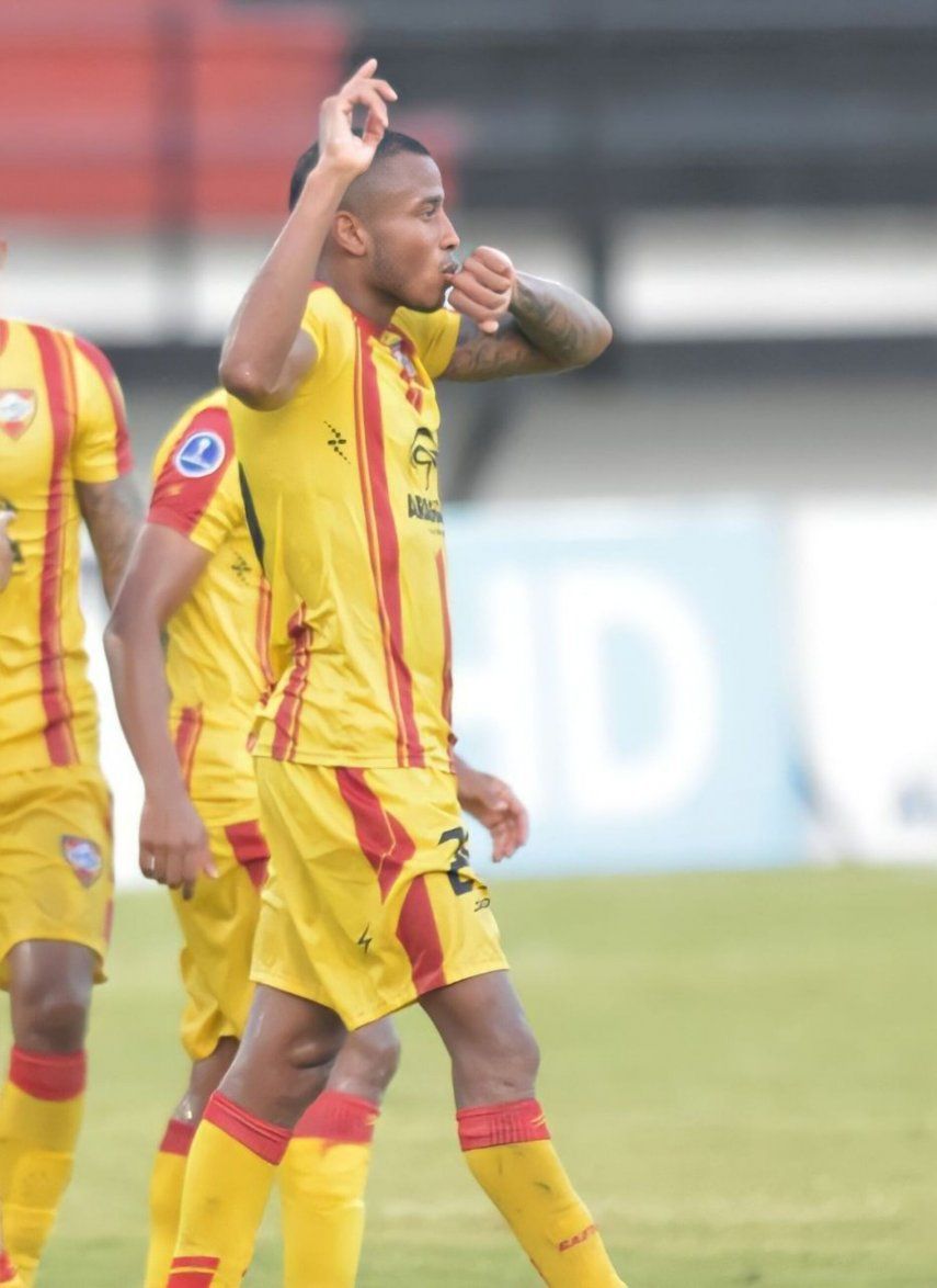 Alfredo Stephens anotó doblete para Aragua en Venezuela