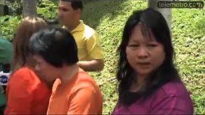 Familiares de chinos enterrados en La Chorrera reconocen cuerpos