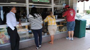 Cubanos sin sobresaltos ante avances en acercamiento EEUU-Cuba