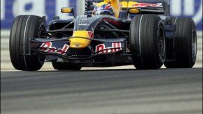 Webber logra el mejor tiempo en Montmeló