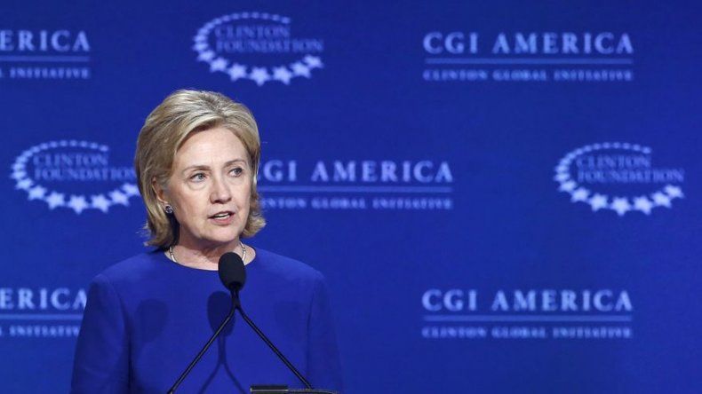 Bill Clinton defiende a Hillary Rodham Clinton