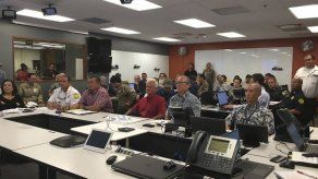 Residentes de Hawái se preparan para efectos de huracán Lane