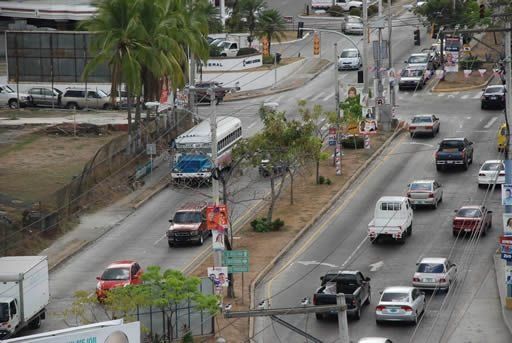Velocidad y uso del celular, principales faltas de conductores panameños