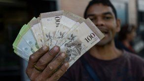 Maduro dice mañana circula nuevo cono monetario y amplía vigencia billete 100