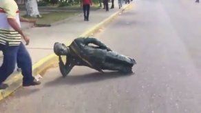 Gobernador de Zulia dice habrá justicia por destrucción de estatua de Chávez