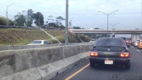 Habilitan cuarto carril hacia la ciudad en Vía Interamericana Habilitan cuarto carril hacia la ciudad en Vía Interamericana