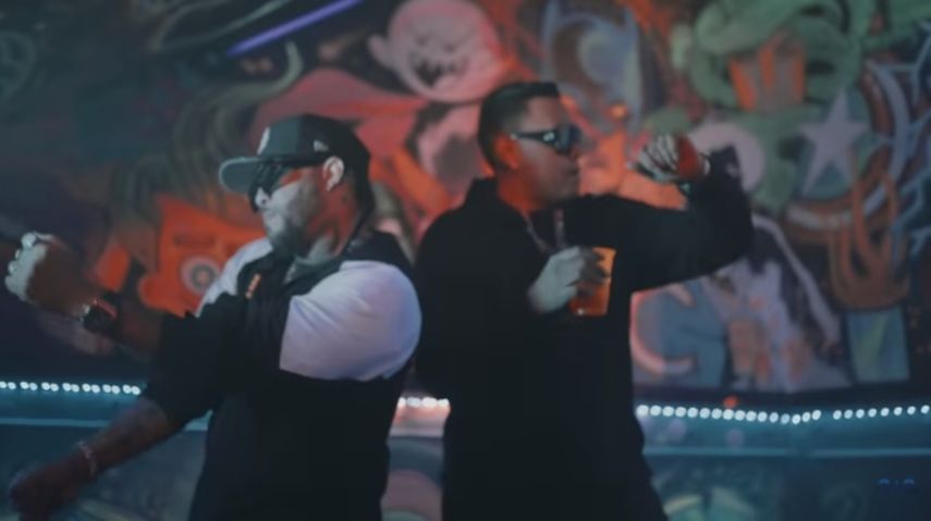 Real Phantom lanza Chapa junto a Mr. Saik