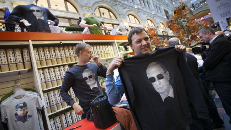 Presidente Putin festeja sus 62 años en Siberia