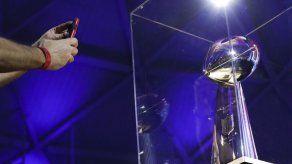 Eagles intentan destronar a los Pats en el Super Bowl