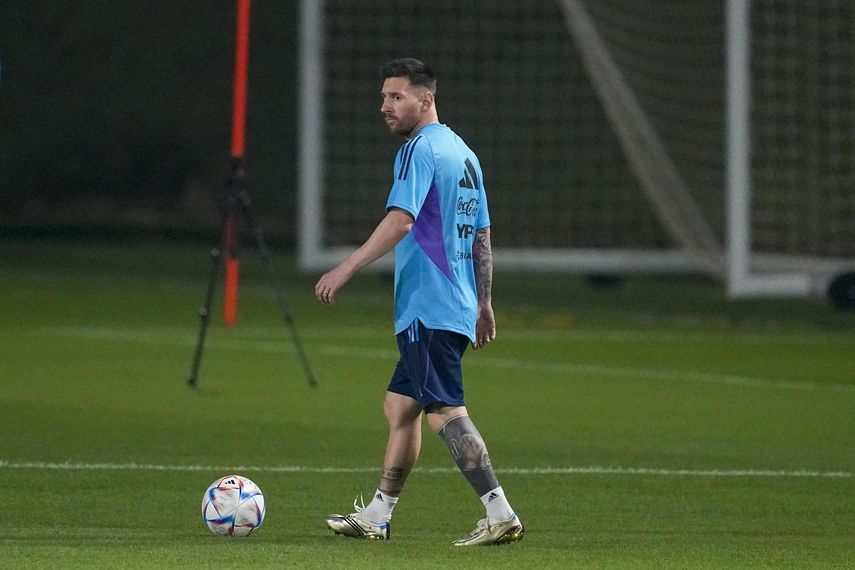 Lionel Messi entra en acción con Argentina en Qatar 2022.