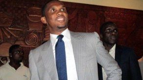 Etoo denuncia corrupción en su federación y estaría amenazado de muerte