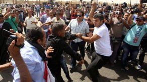 Tres años de cárcel para 23 activistas prodemocracia en Egipto