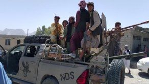 Los talibanes avanzan imparables hacia Kabul