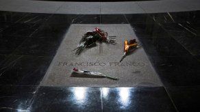 Corte española suspende los planes para exhumar a Franco