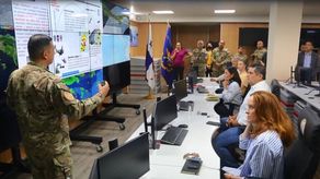 Las autoridades panameñas calificaron la reunión con los congresistas como “positiva” para el fortalecimiento de la cooperación en materia de seguridad entre Panamá y Estados Unidos. Las autoridades panameñas calificaron la reunión con los congresistas como “positiva” para el fortalecimiento de la cooperación en materia de seguridad entre Panamá y Estados Unidos.