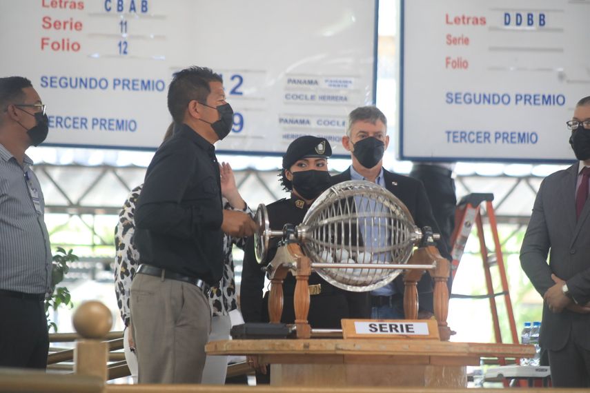 Sorteo de la Lotería Nacional de Beneficencia.