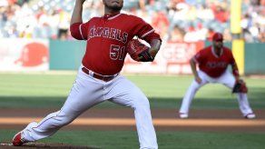 Jaime Barría entre los mejores novatos para Baseball America