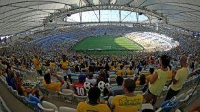 Maracaná recibe Brasil-Inglaterra con obras pendientes maquilladas