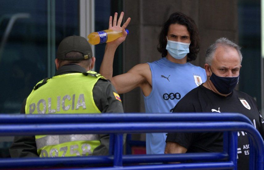 Copa América: Cavani se vacuna contra el covid-19 en Uruguay
