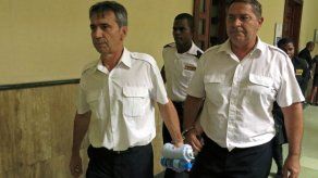 Tribunal ordena juicio contra pilotos franceses