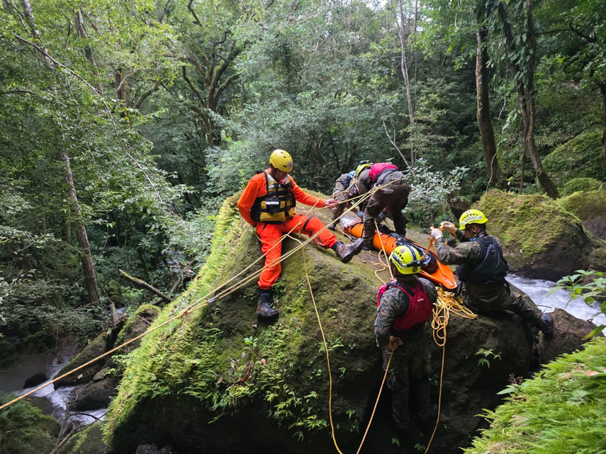 SENAFRONT y SINAPROC recuperan cuerpo de hombre ahogado en Quebrada Conga